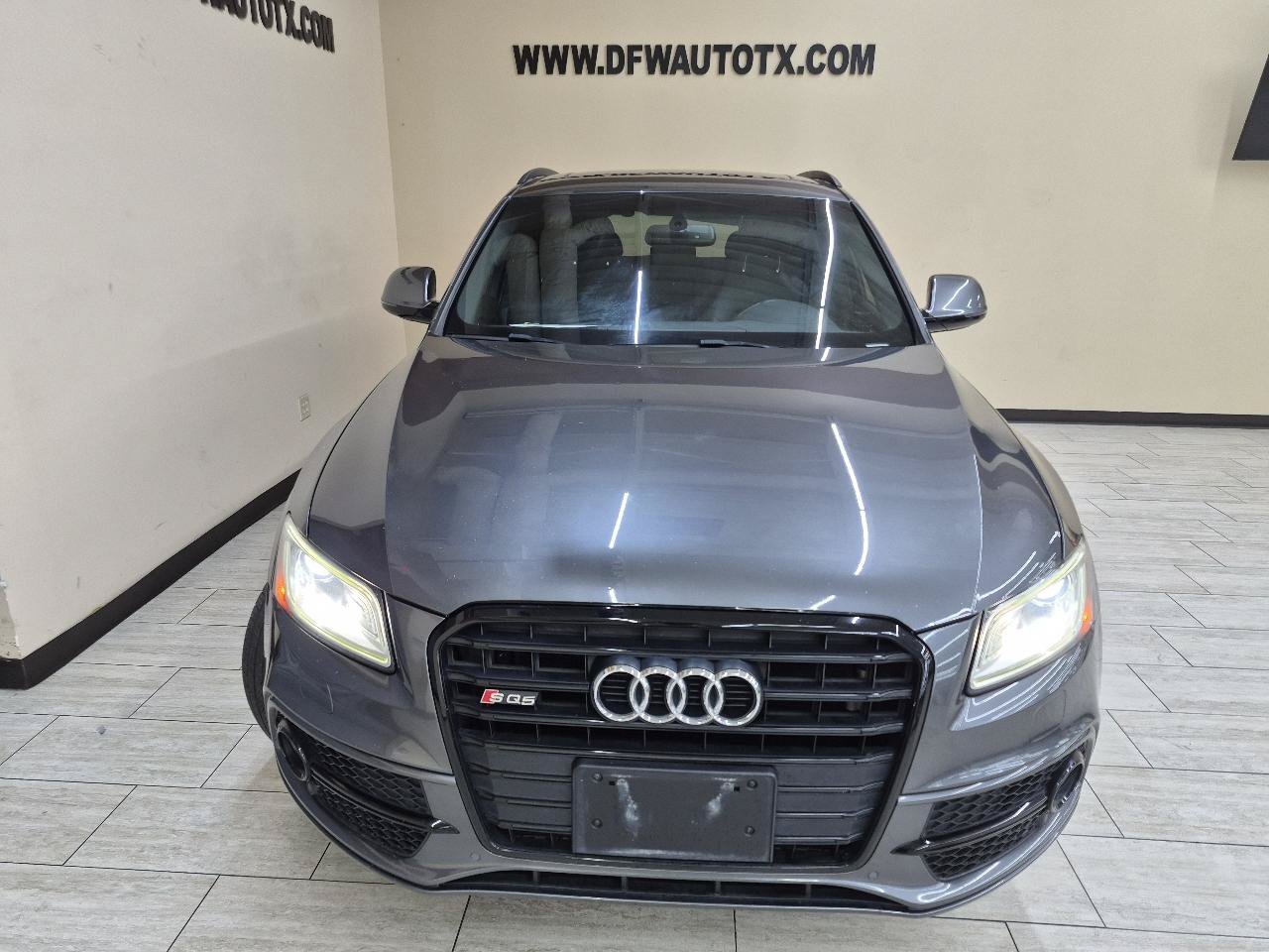 Used 2016 Audi SQ5 Premium Plus AWD/4WD image 3
