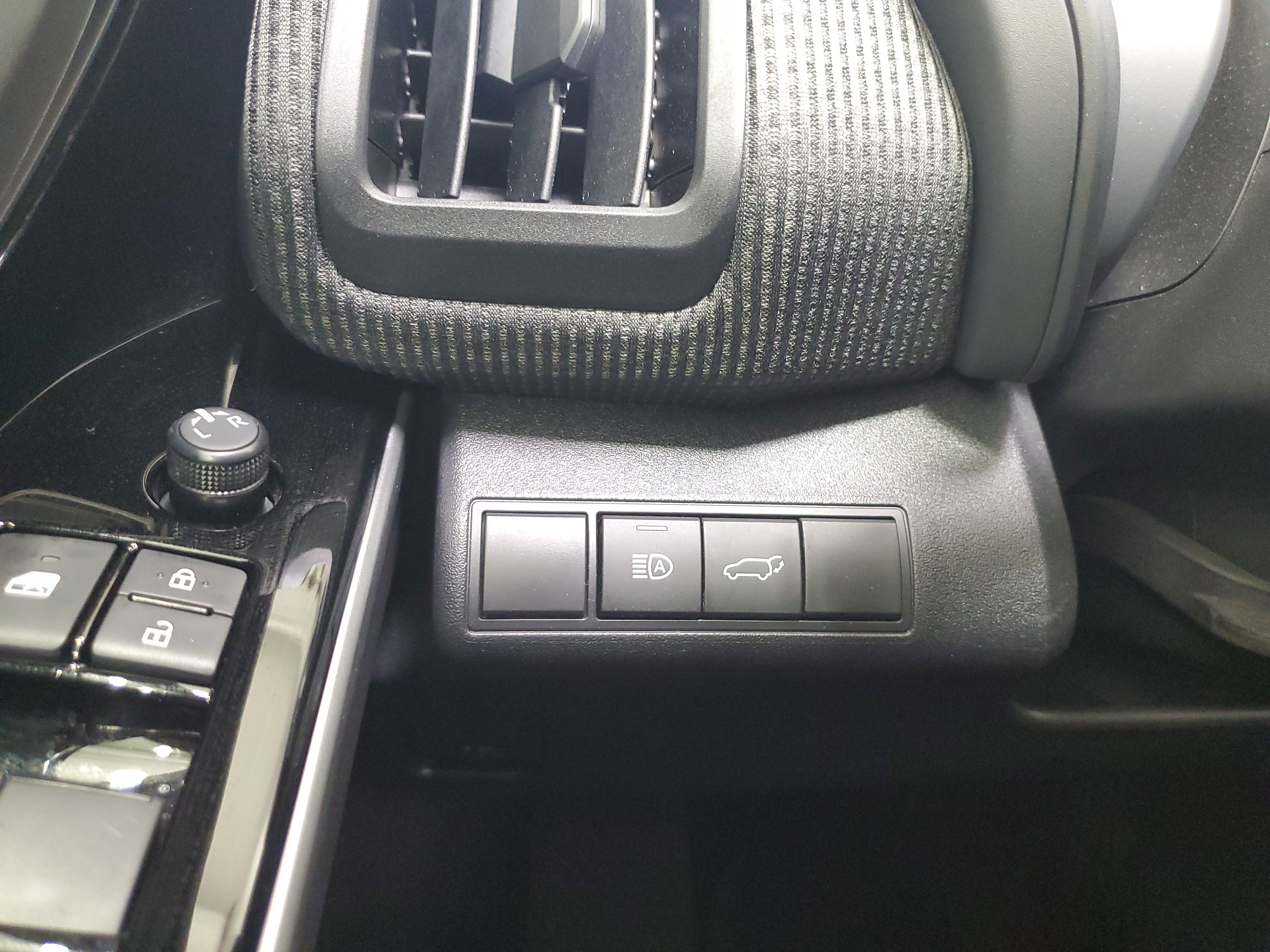 Certified 2025 Toyota bZ4X AWD image 20