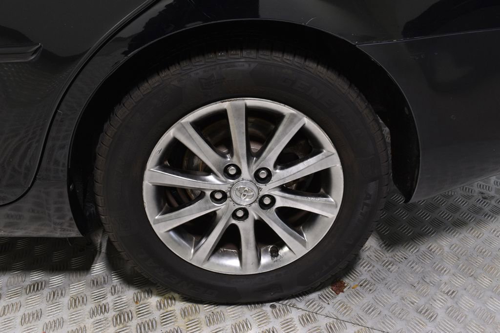 Used 2010 Toyota Camry Hybrid image 35