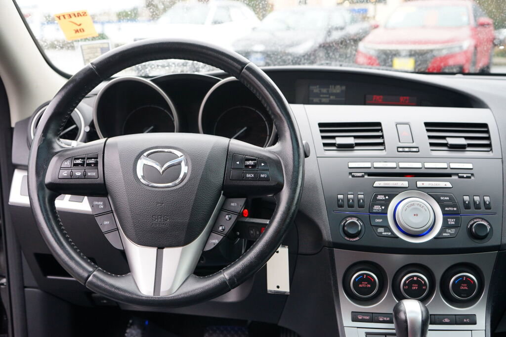 Used 2010 MAZDA MAZDA3 s Grand Touring image 11
