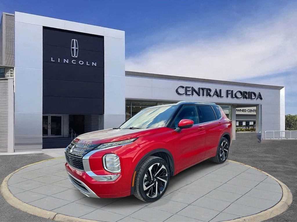 Used 2023 Mitsubishi Outlander SEL FWD image 9