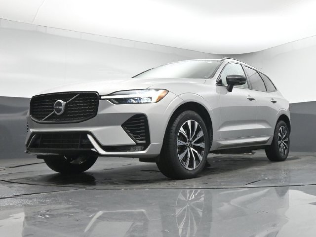 Used 2024 Volvo XC60 B5 Core AWD/4WD image 35