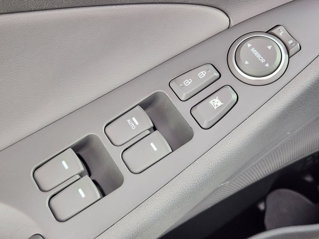 Used 2013 Hyundai Sonata SE w/ Navigation & Sunroof Pkg FWD image 17