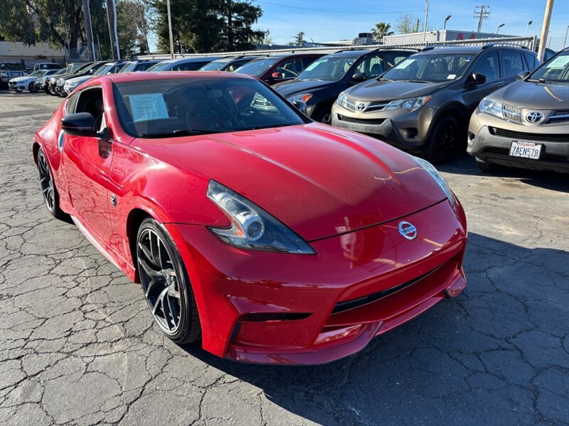 Used 2017 Nissan 370Z NISMO RWD image 1