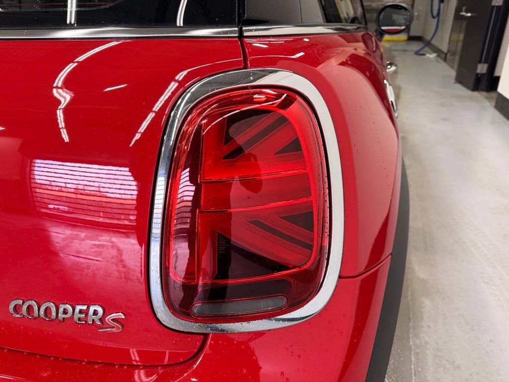 Certified 2024 MINI Cooper S image 6
