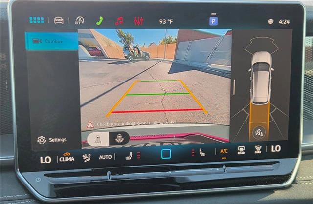 New 2026 Volkswagen Tiguan SE R-Line image 12