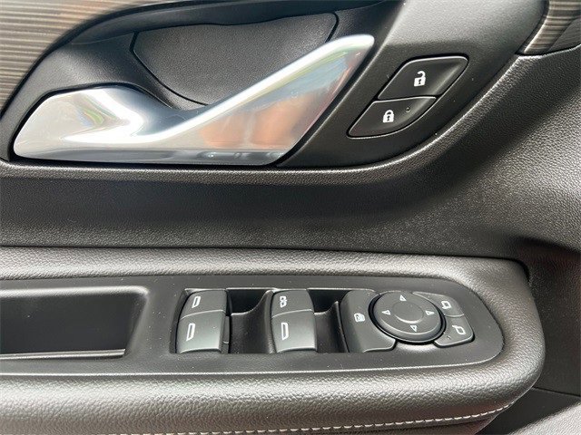 Used 2023 GMC Terrain SLE image 20