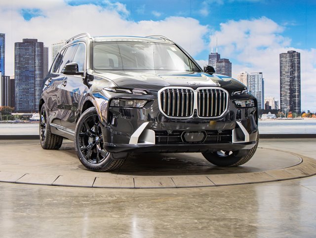 Used 2025 BMW X7 xDrive40i w/ Executive Package image 1