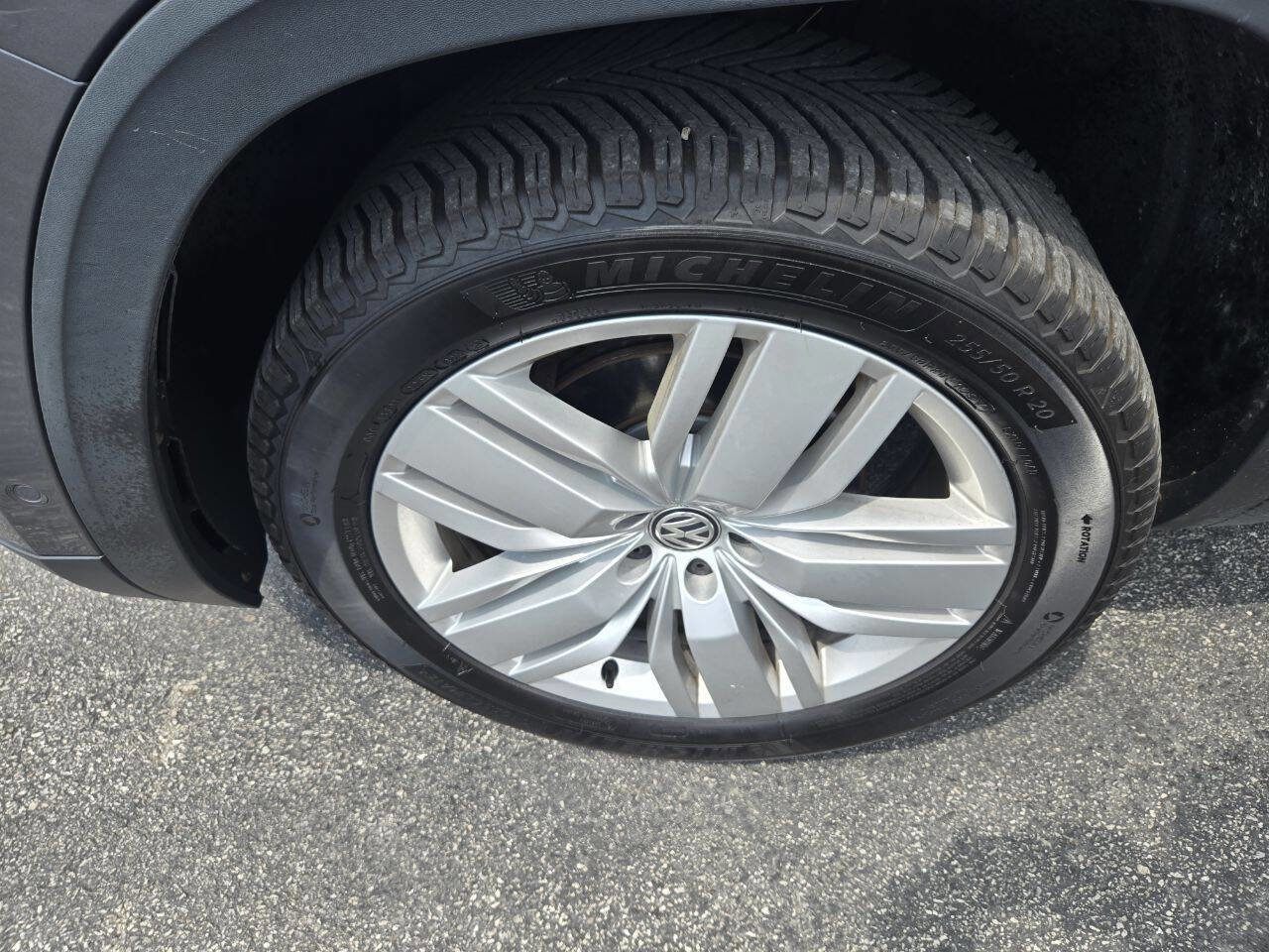 Used 2018 Volkswagen Atlas SEL Premium image 33
