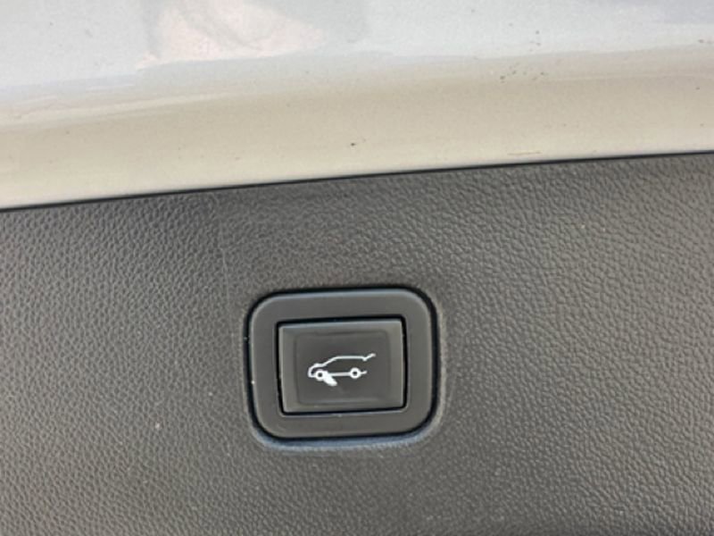 Used 2021 Chevrolet Blazer RS w/ Enhanced Convenience Package FWD image 36