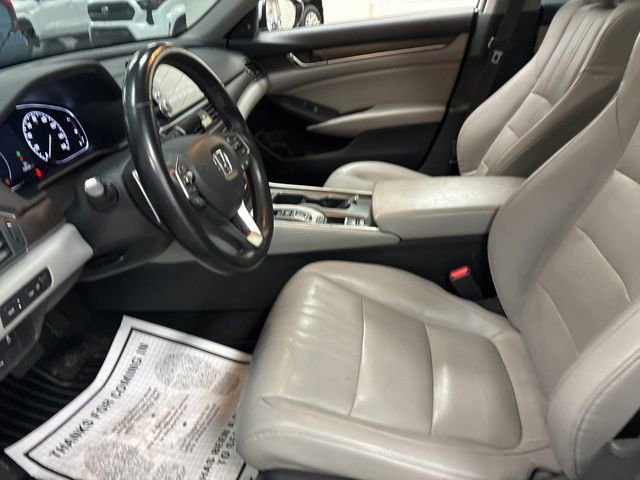 Used 2018 Honda Accord Touring image 22