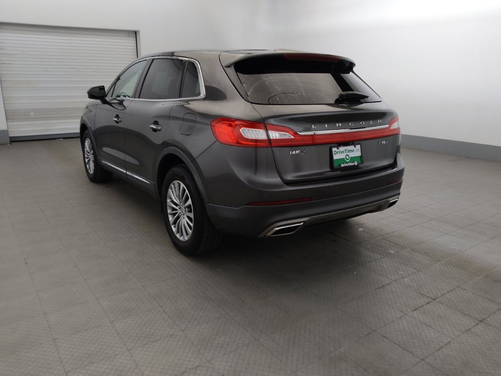 Used 2017 Lincoln MKX Select w/ Select Plus Package AWD/4WD image 5