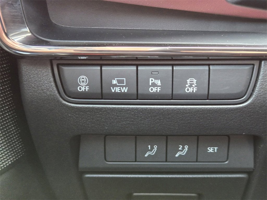 Used 2021 MAZDA MAZDA3 Hatchback w/Premium Plus Pkg image 22