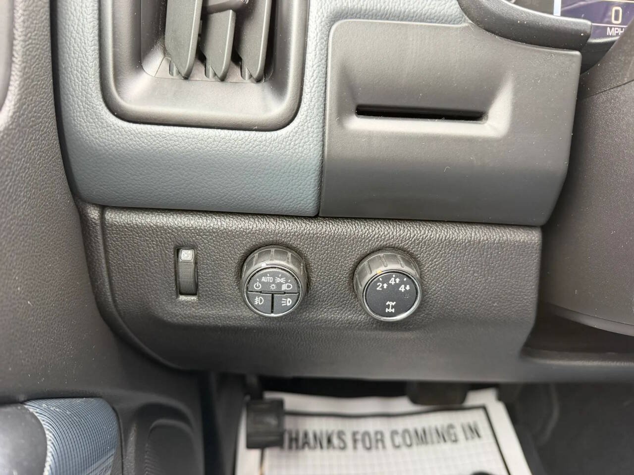 Used 2016 Chevrolet Colorado Z71 AWD/4WD image 14