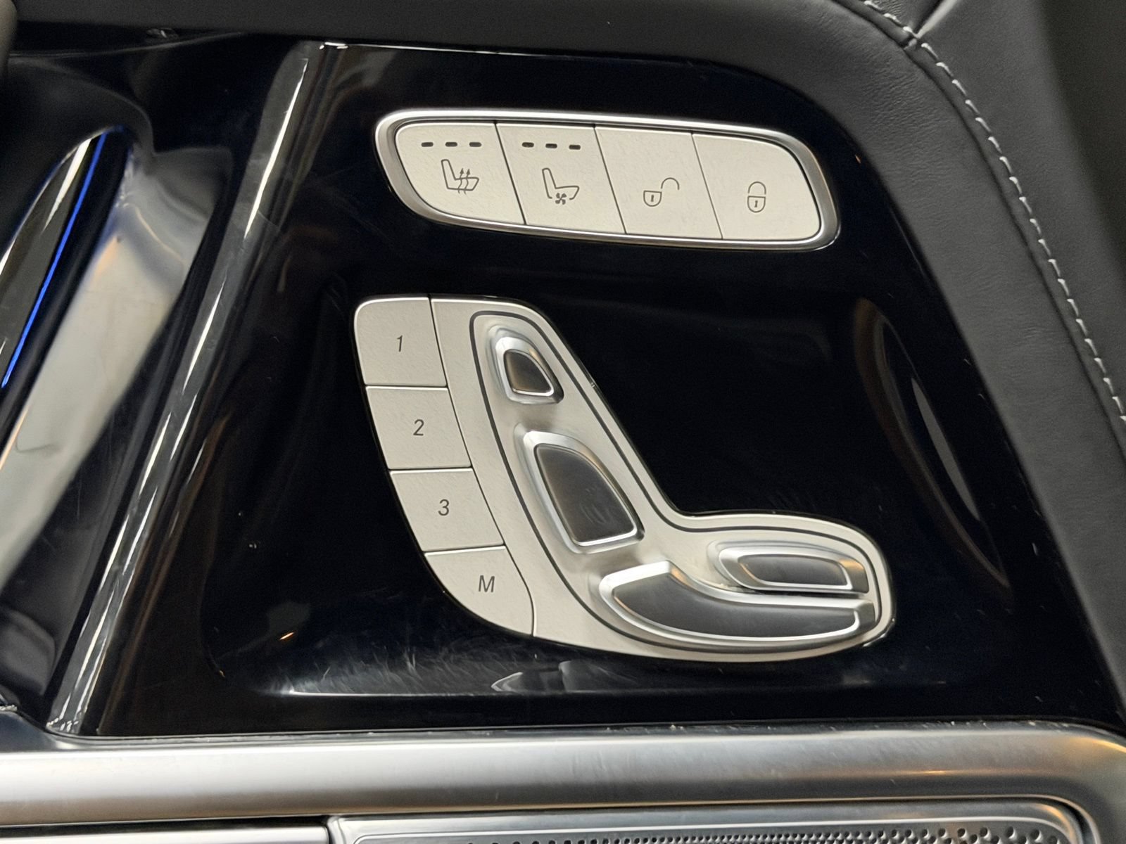 Used 2022 Mercedes-Benz G 550 image 20