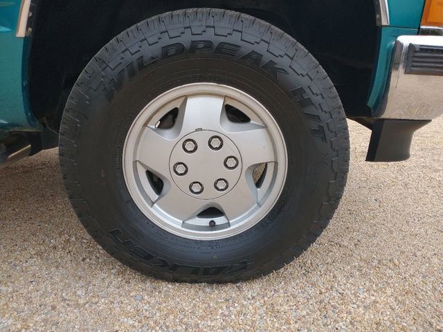 Used 1994 Chevrolet Silverado 1500 4x4 Extended Cab image 30