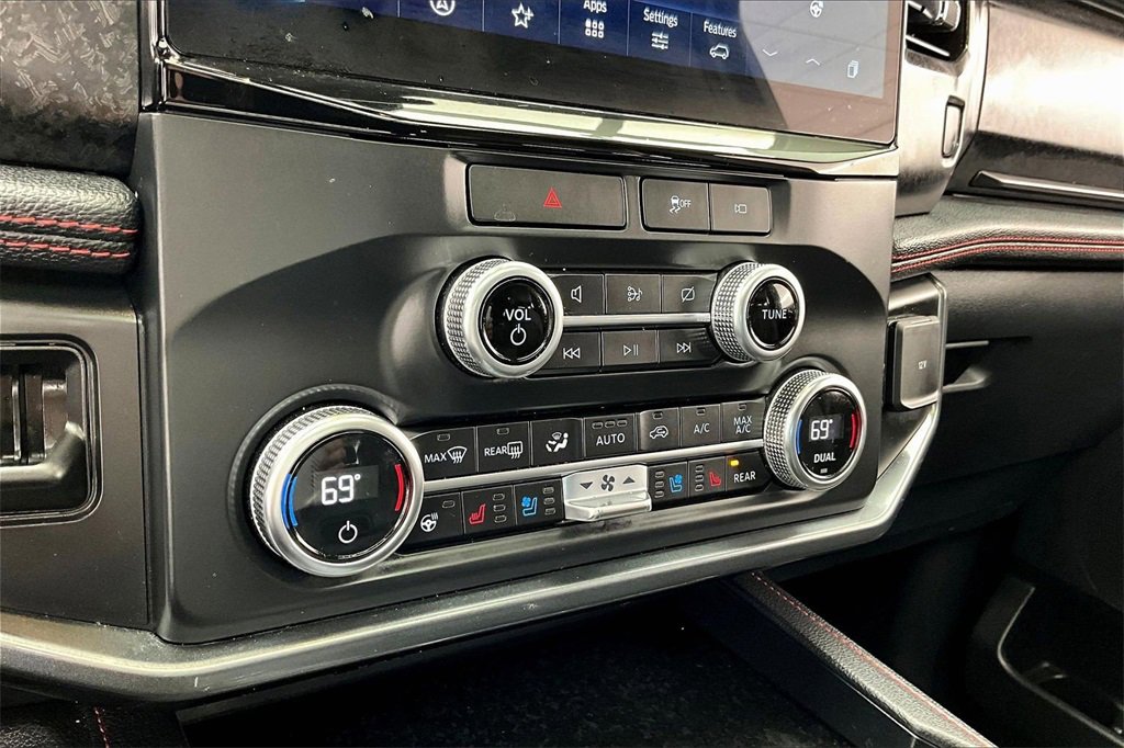 Used 2022 Ford Expedition Max Limited image 32