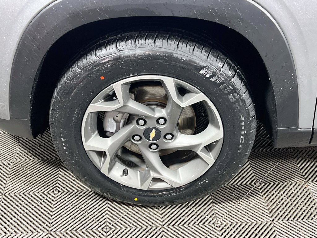 Used 2024 Chevrolet Trax LT FWD image 27
