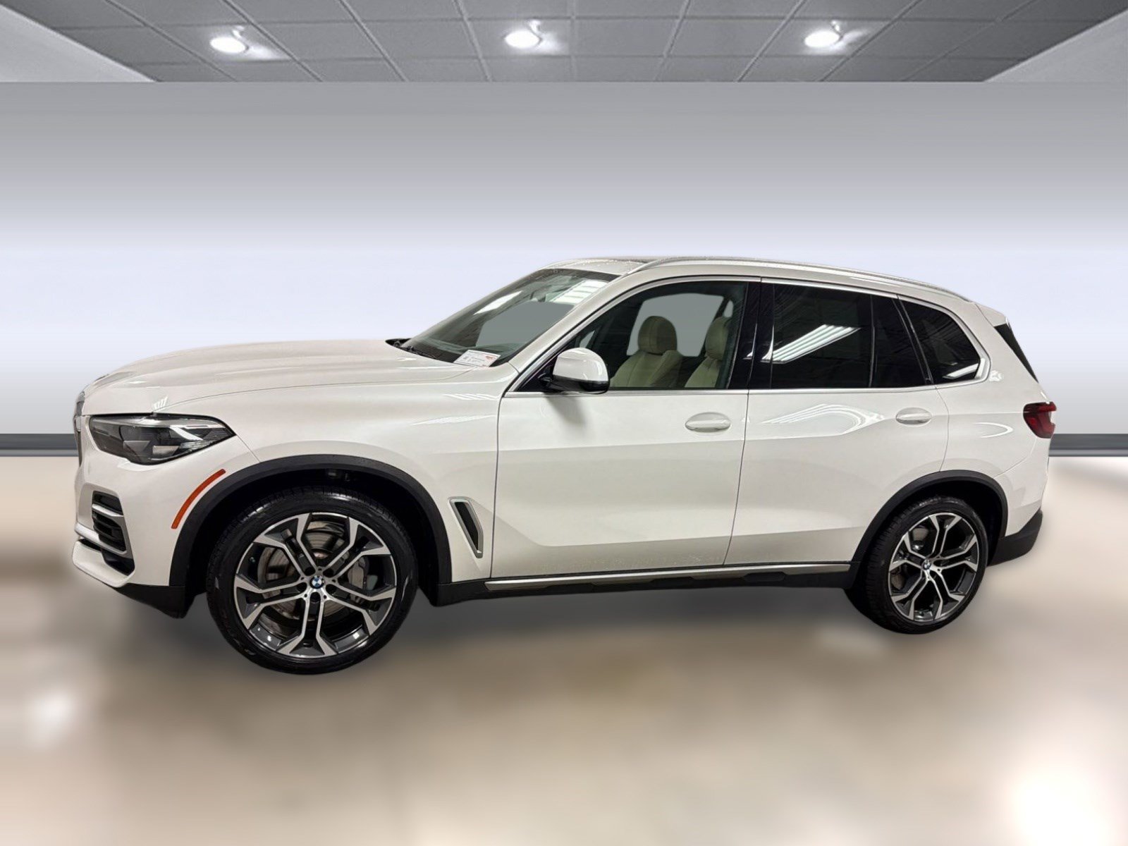 Certified 2022 BMW X5 sDrive40i w/ Premium Package RWD image 2