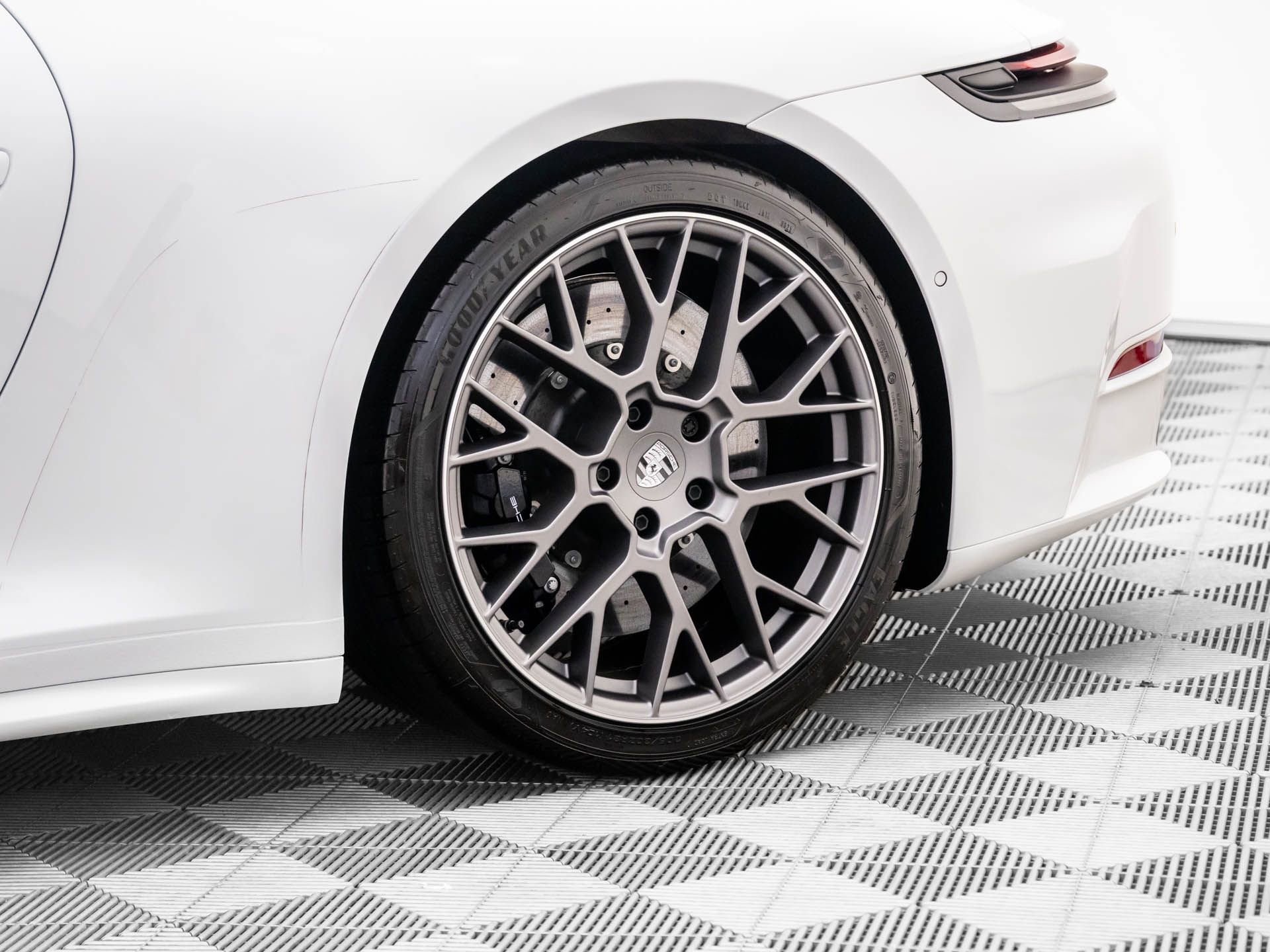 Used 2025 Porsche 911 Carrera S image 29