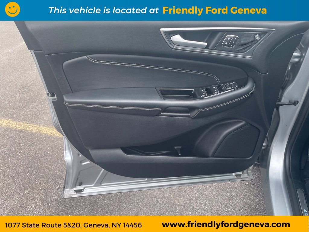 Used 2020 Ford Edge Titanium w/ Equipment Group 301A AWD/4WD image 13