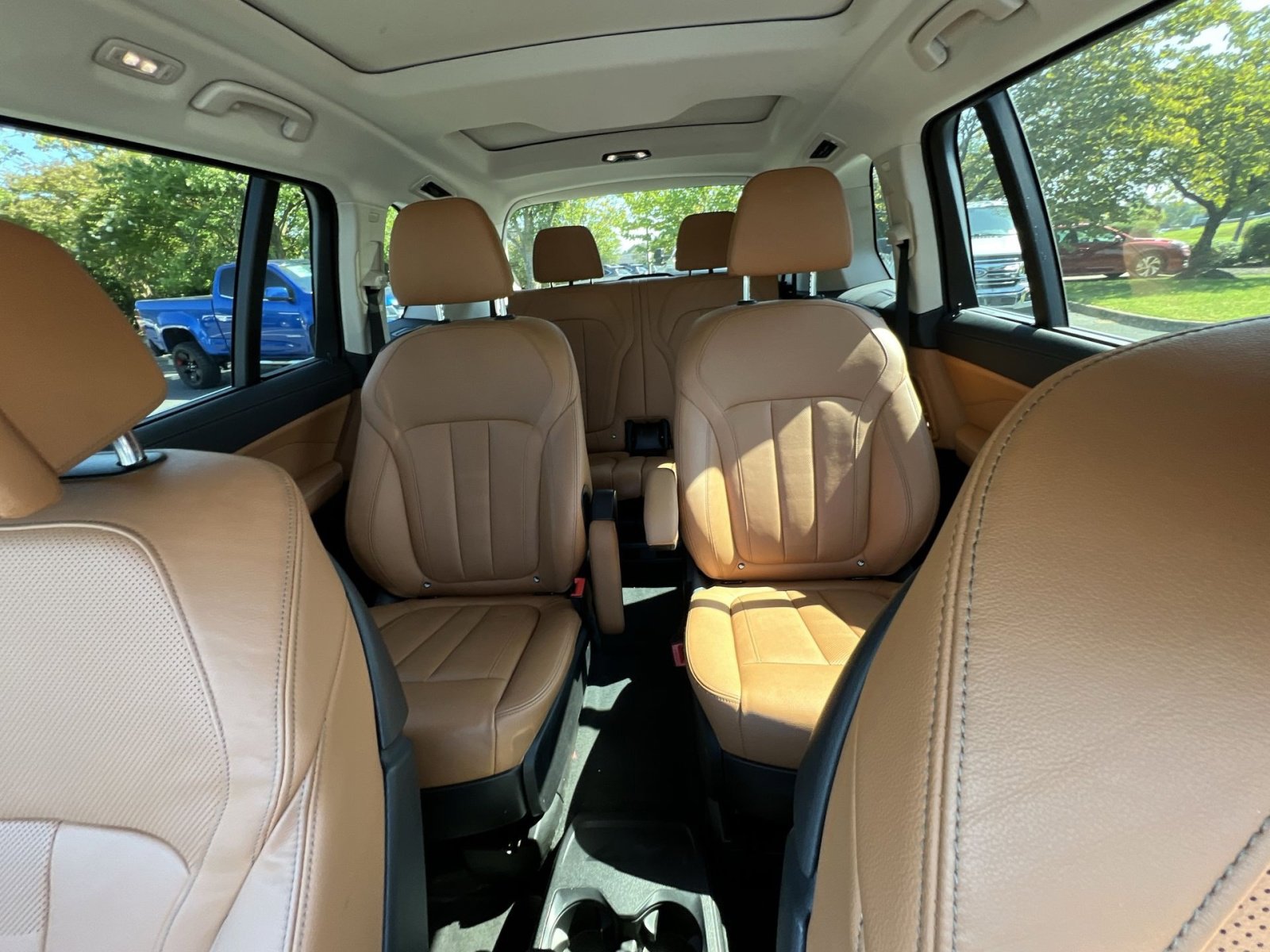 Certified 2022 BMW X7 xDrive40i w/ Premium Package image 5