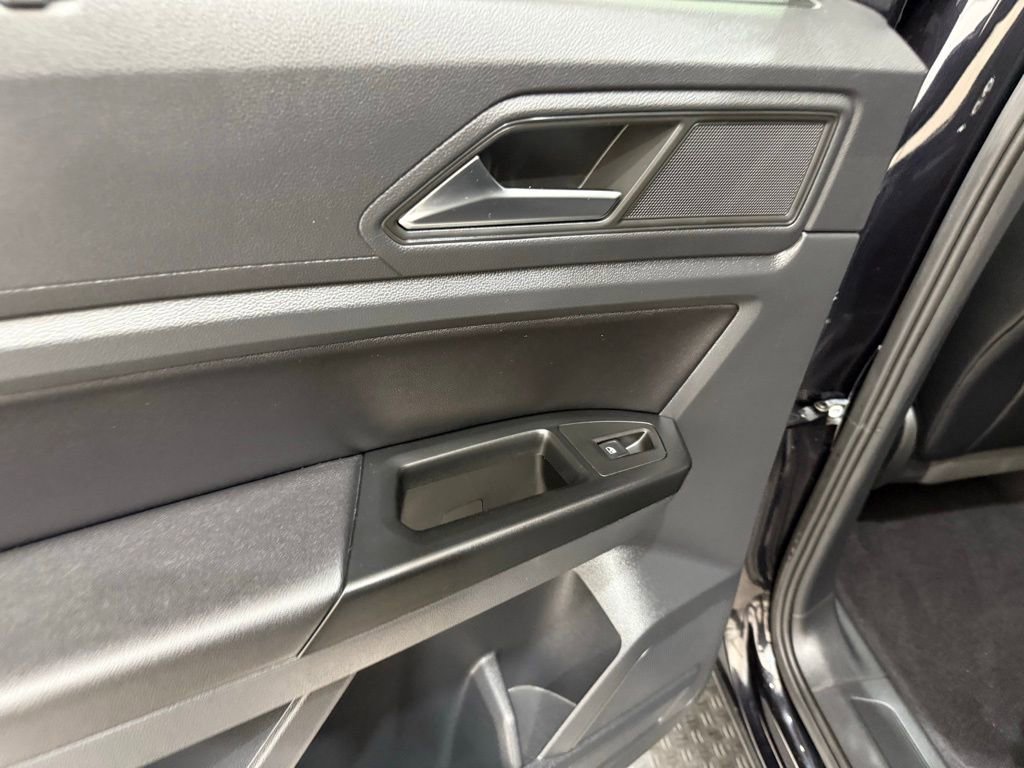 Used 2021 Volkswagen Atlas SE image 17