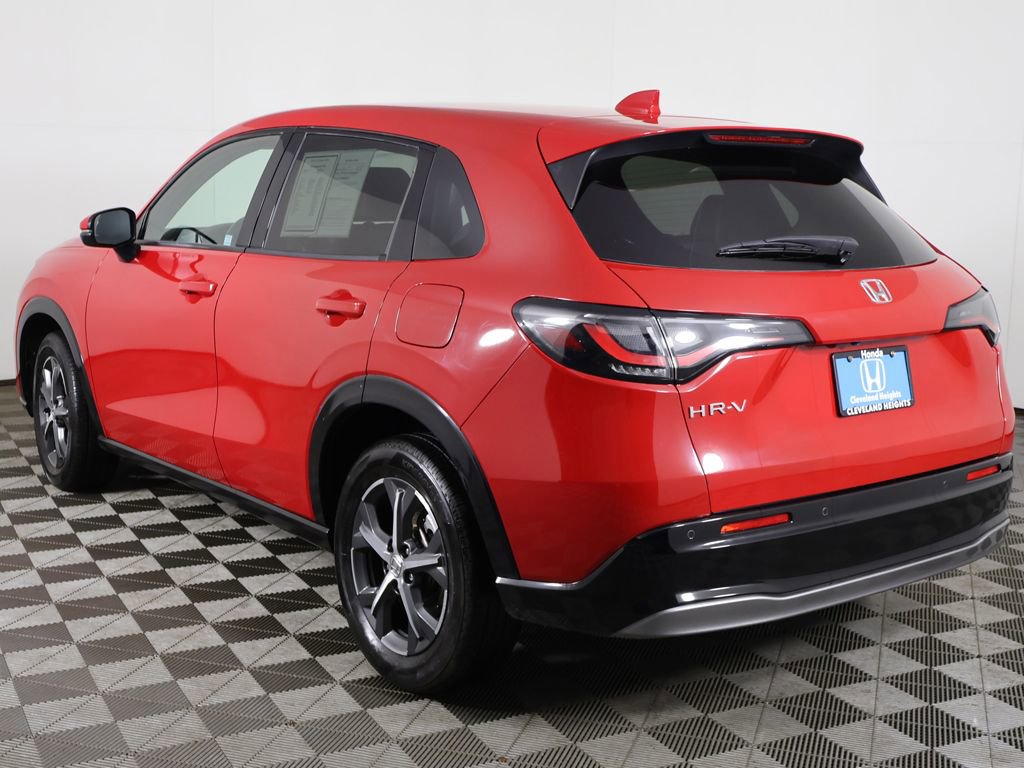 Used 2024 Honda HR-V EX-L image 9
