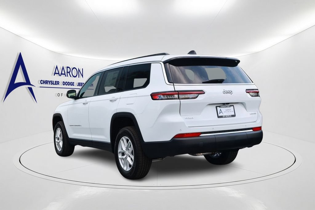 New 2026 Jeep Grand Cherokee L Laredo w/ Trailer Tow Package AWD/4WD image 2