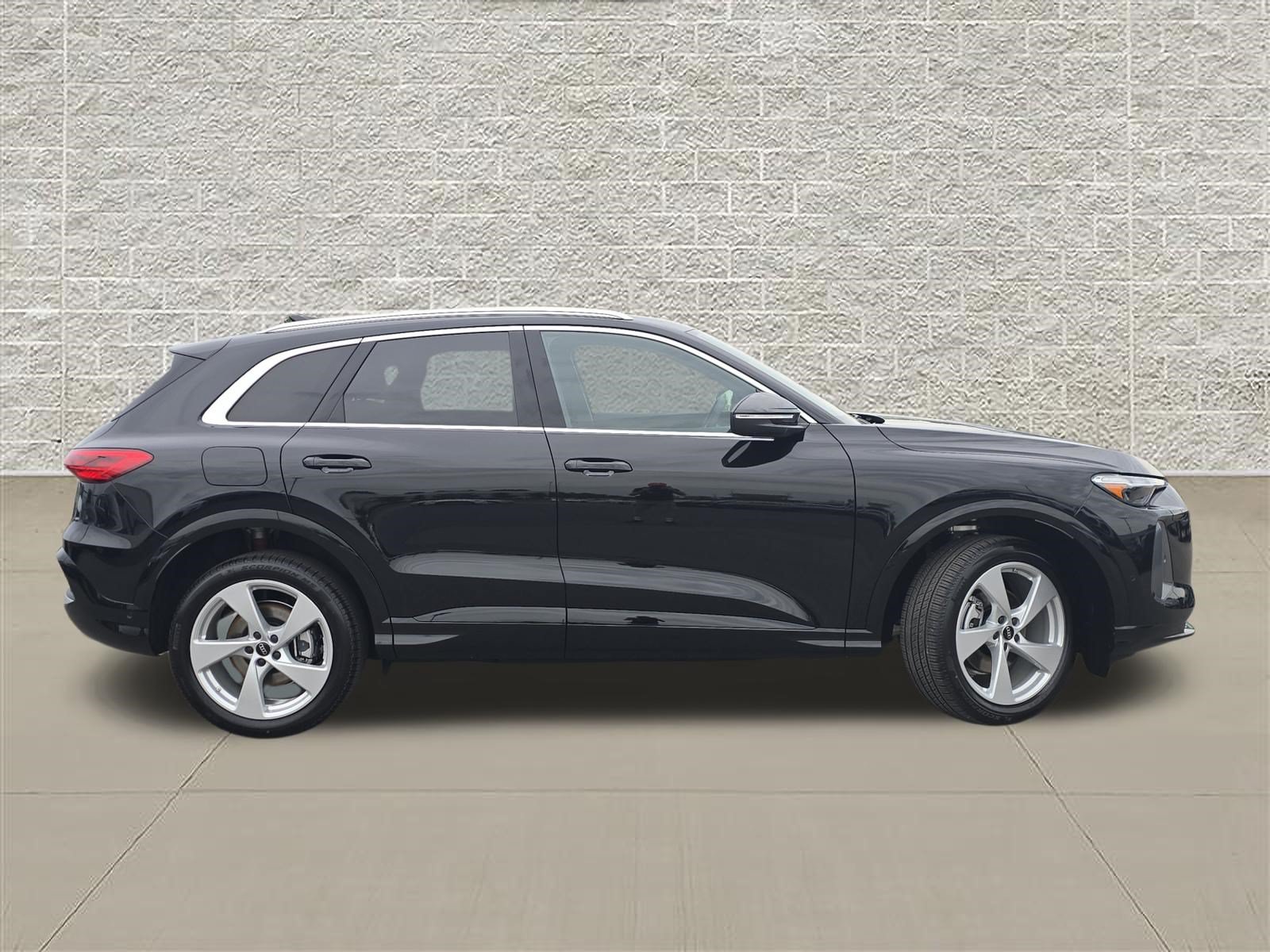 New 2026 Audi Q5 Premium Plus AWD/4WD image 8