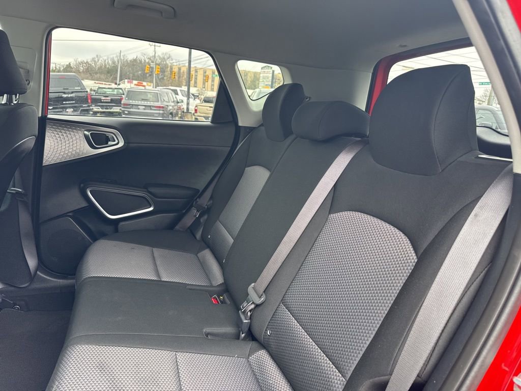 Used 2024 Kia Soul LX w/ Option Group 015 image 29