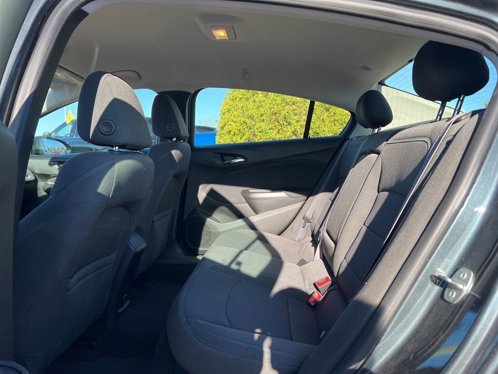 Used 2017 Chevrolet Cruze LT w/ Convenience Package image 24