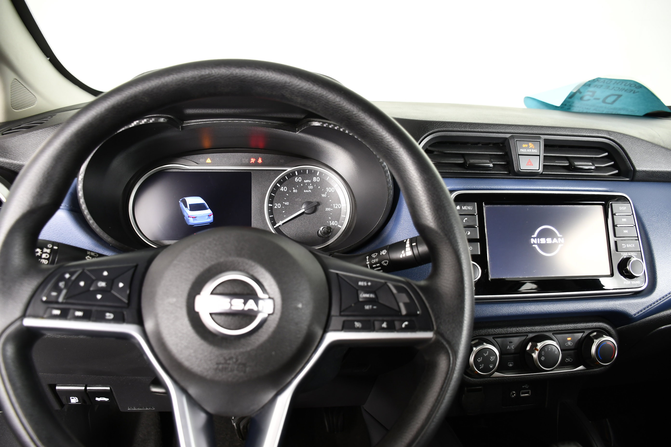 Used 2025 Nissan Versa SV FWD image 16