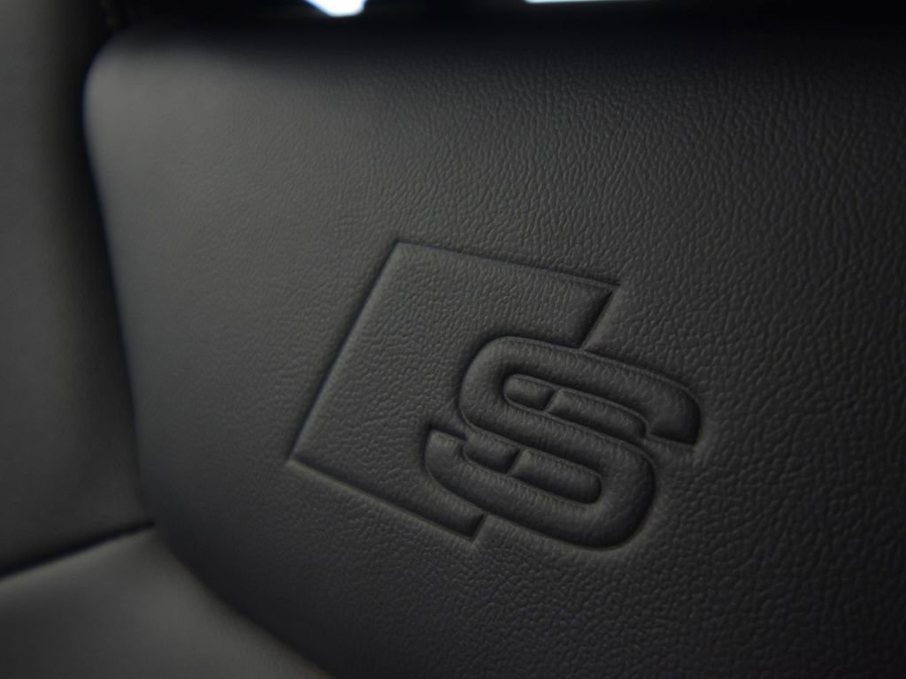 New 2025 Audi Q3 2.0T Premium image 31