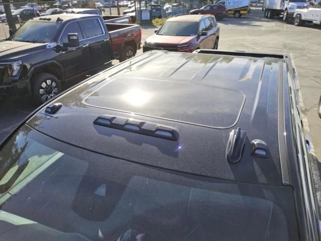 Used 2024 GMC Sierra 3500 Denali Ultimate AWD/4WD image 2