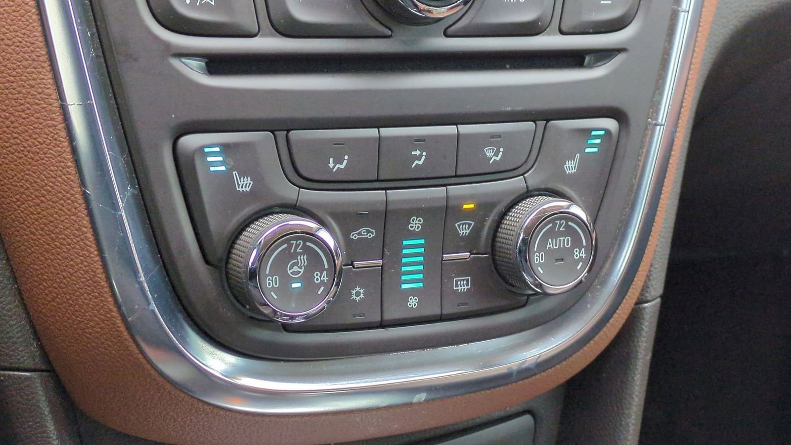 Used 2014 Buick Encore Leather image 31