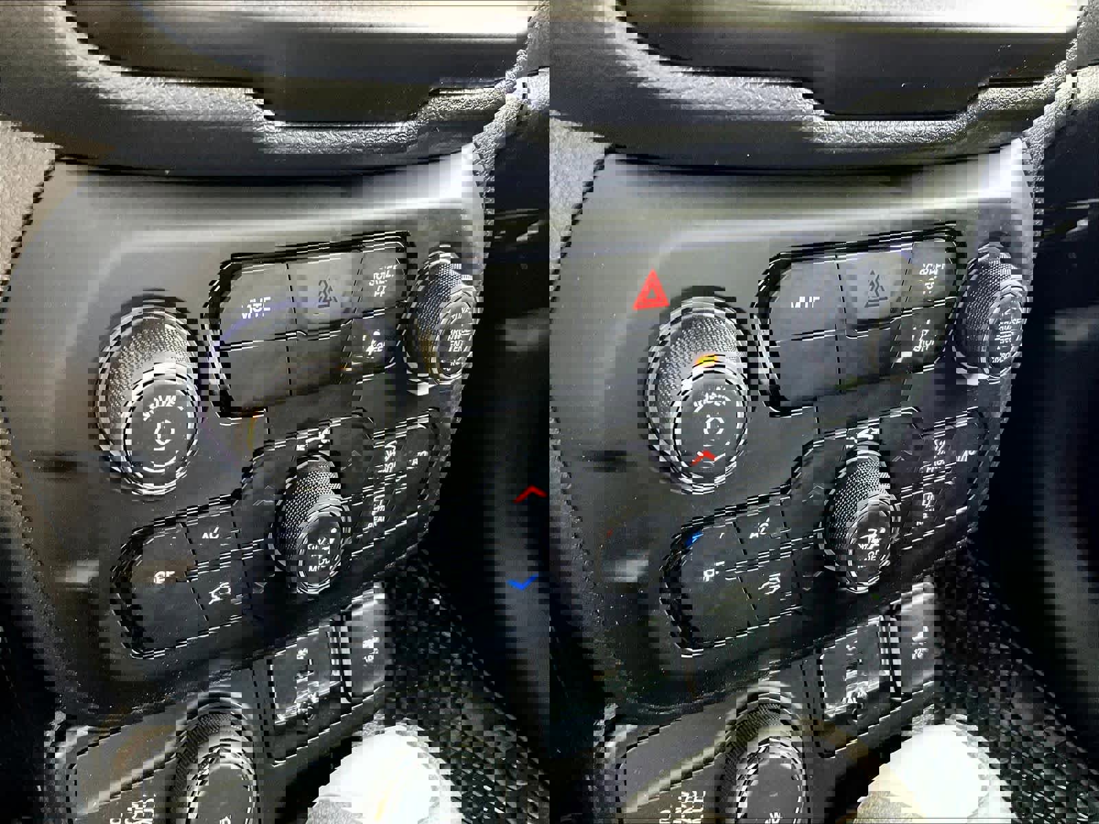 Used 2022 Jeep Renegade Latitude image 42