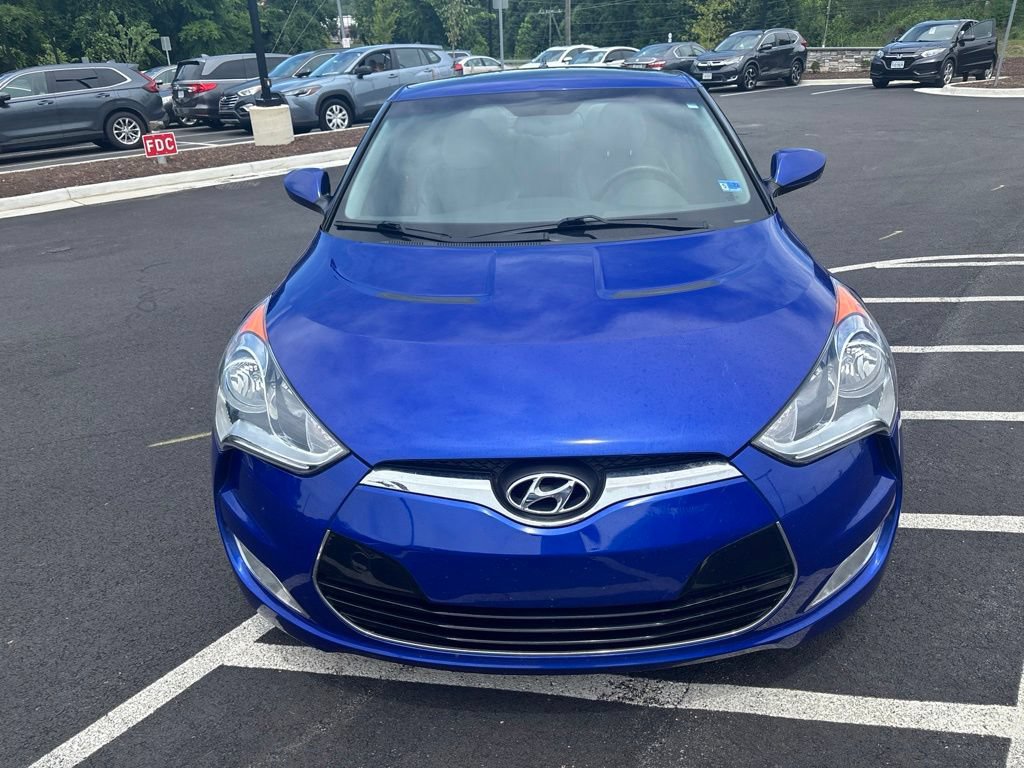 Used 2012 Hyundai Veloster w/ Style Pkg FWD image 2