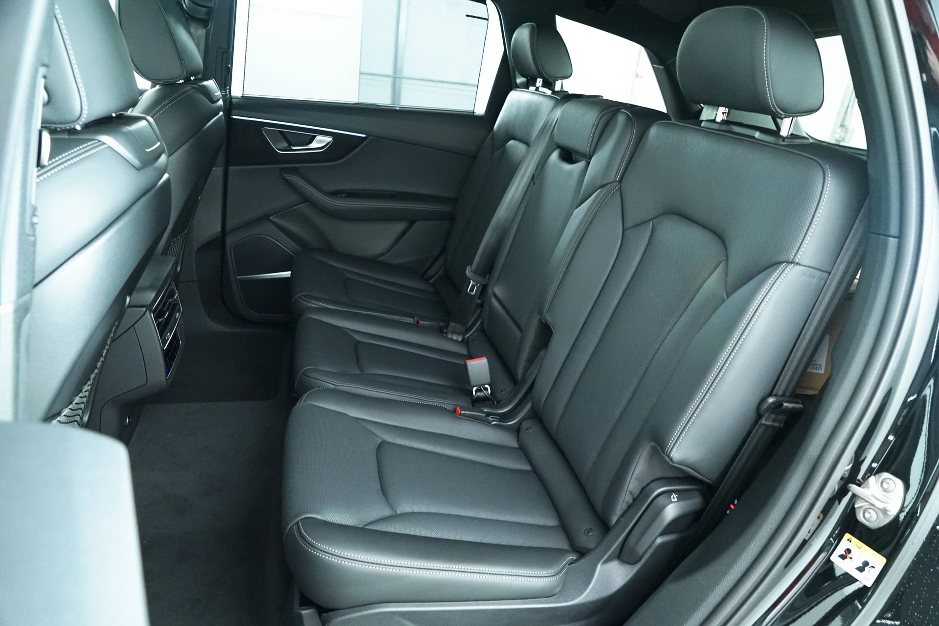 New 2025 Audi Q7 3.0T Prestige image 23