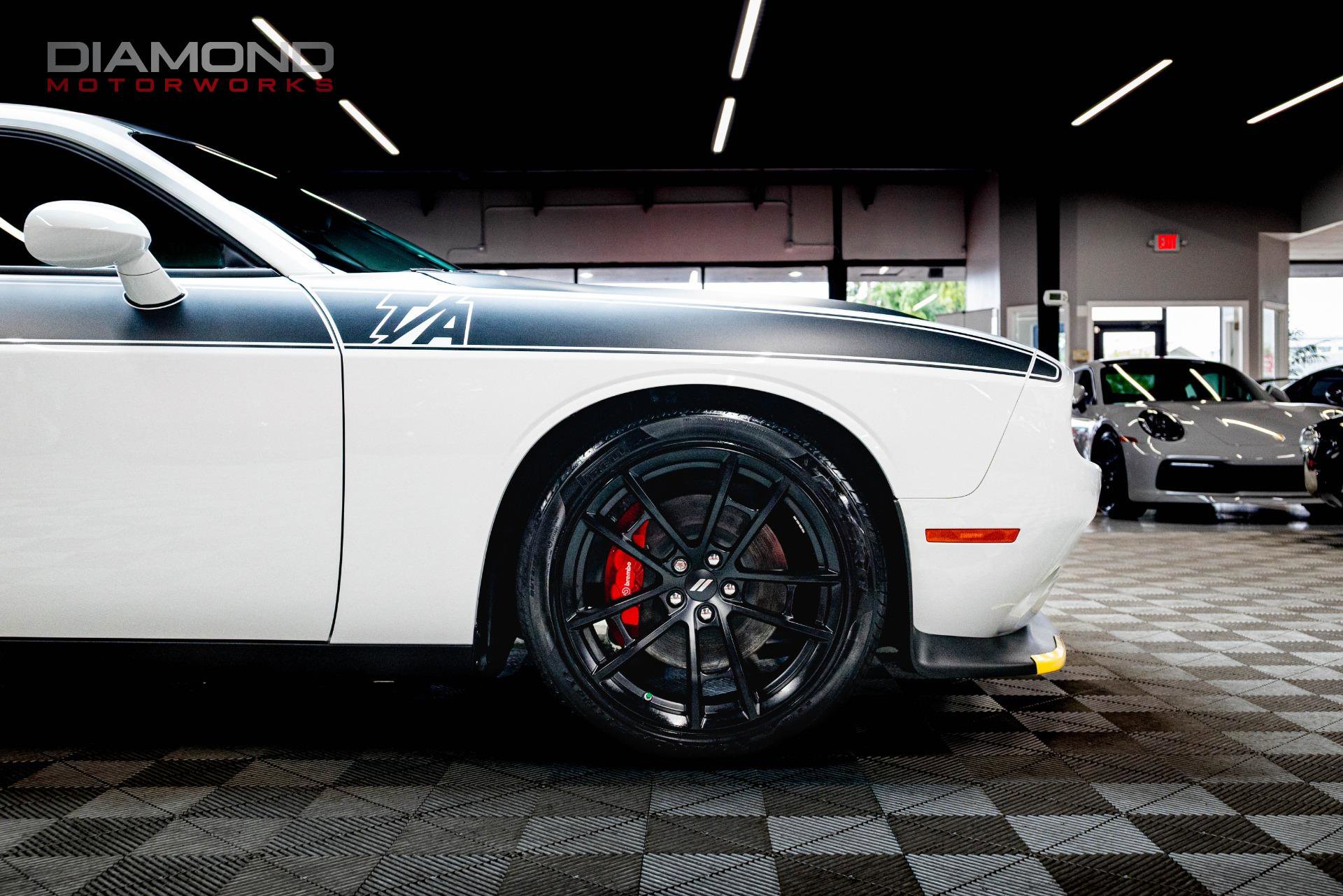 Used 2023 Dodge Challenger R/T w/ T/A Package image 28