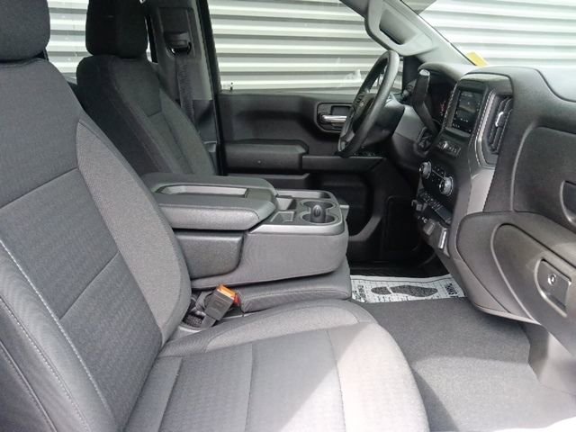 Used 2025 Chevrolet Silverado 1500 Custom w/ Turbomax Blackout Package image 30