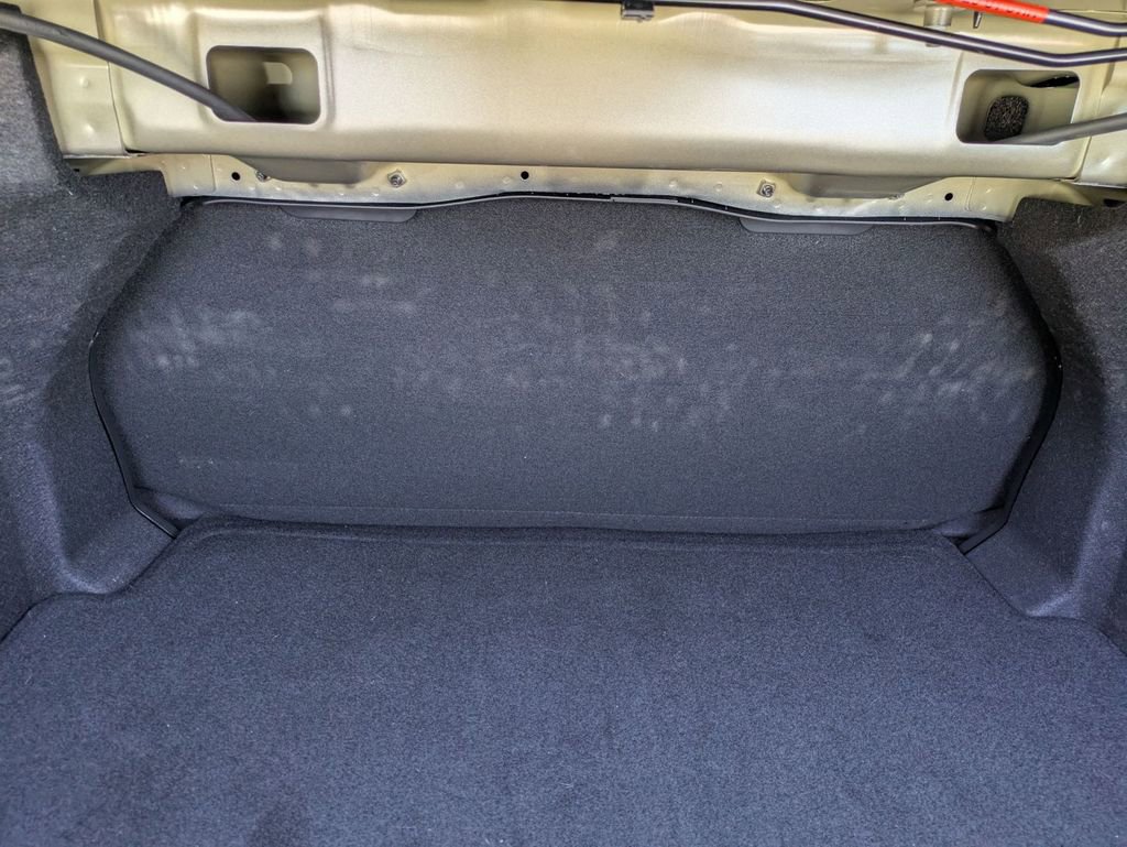 Certified 2025 Hyundai Elantra Sport image 29