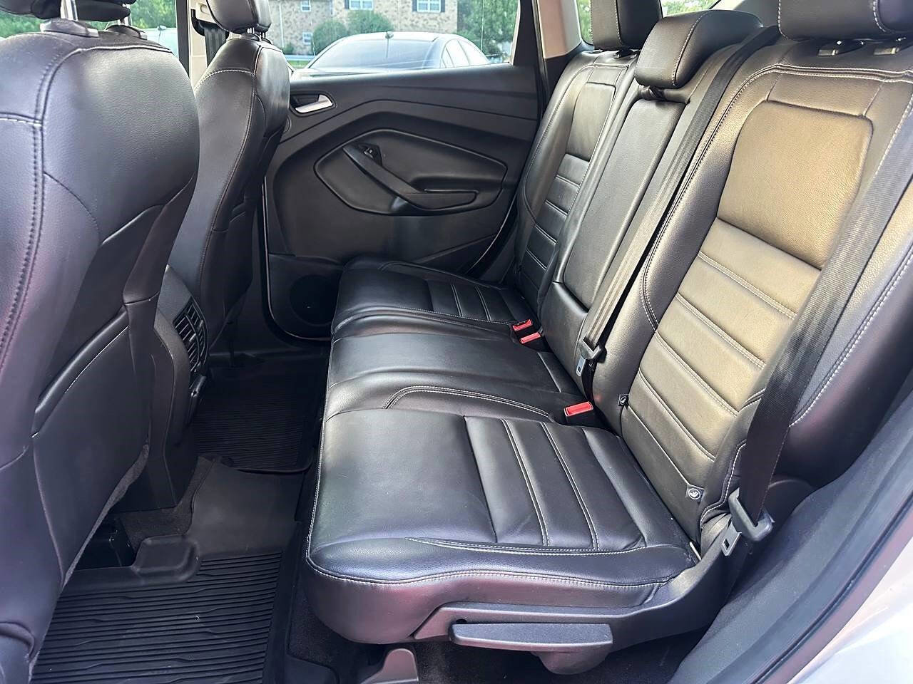 Used 2018 Ford Escape Titanium image 15