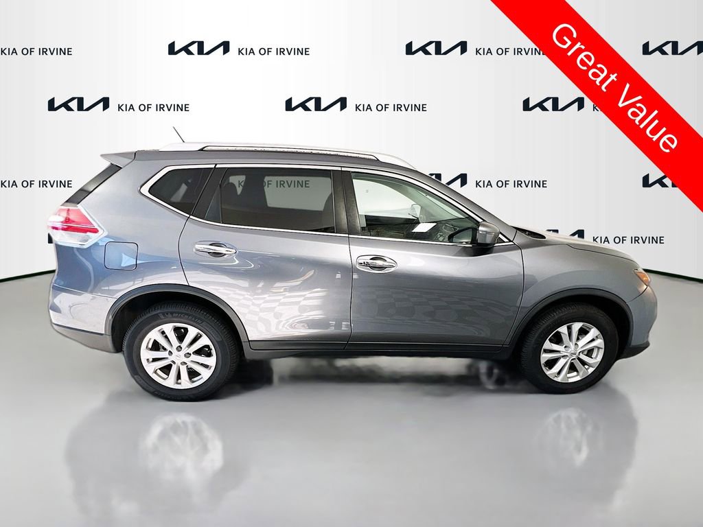 Used 2016 Nissan Rogue SV AWD/4WD image 13