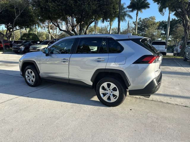 Used 2023 Toyota RAV4 LE image 20