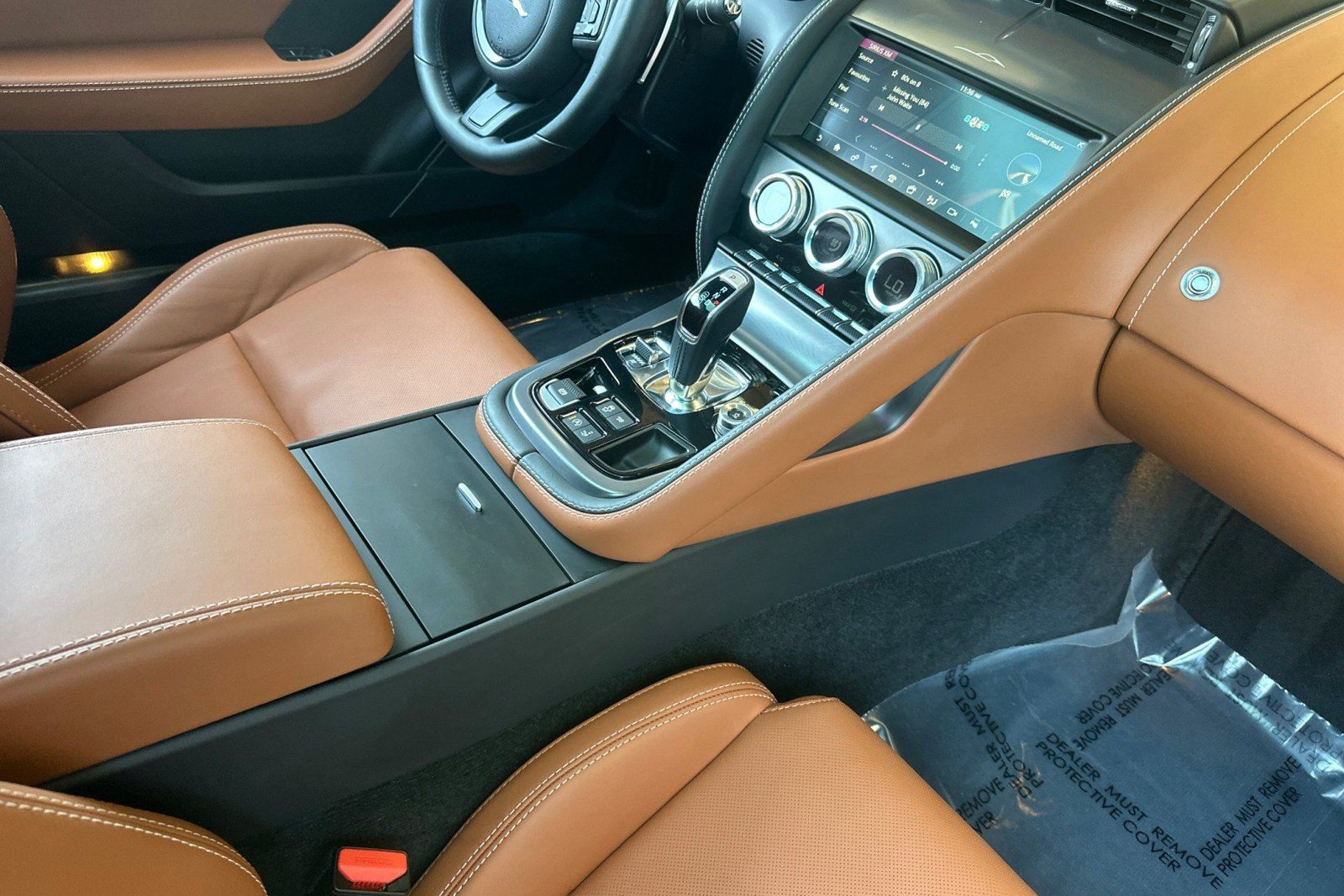 Used 2024 Jaguar F-TYPE Coupe AWD image 21