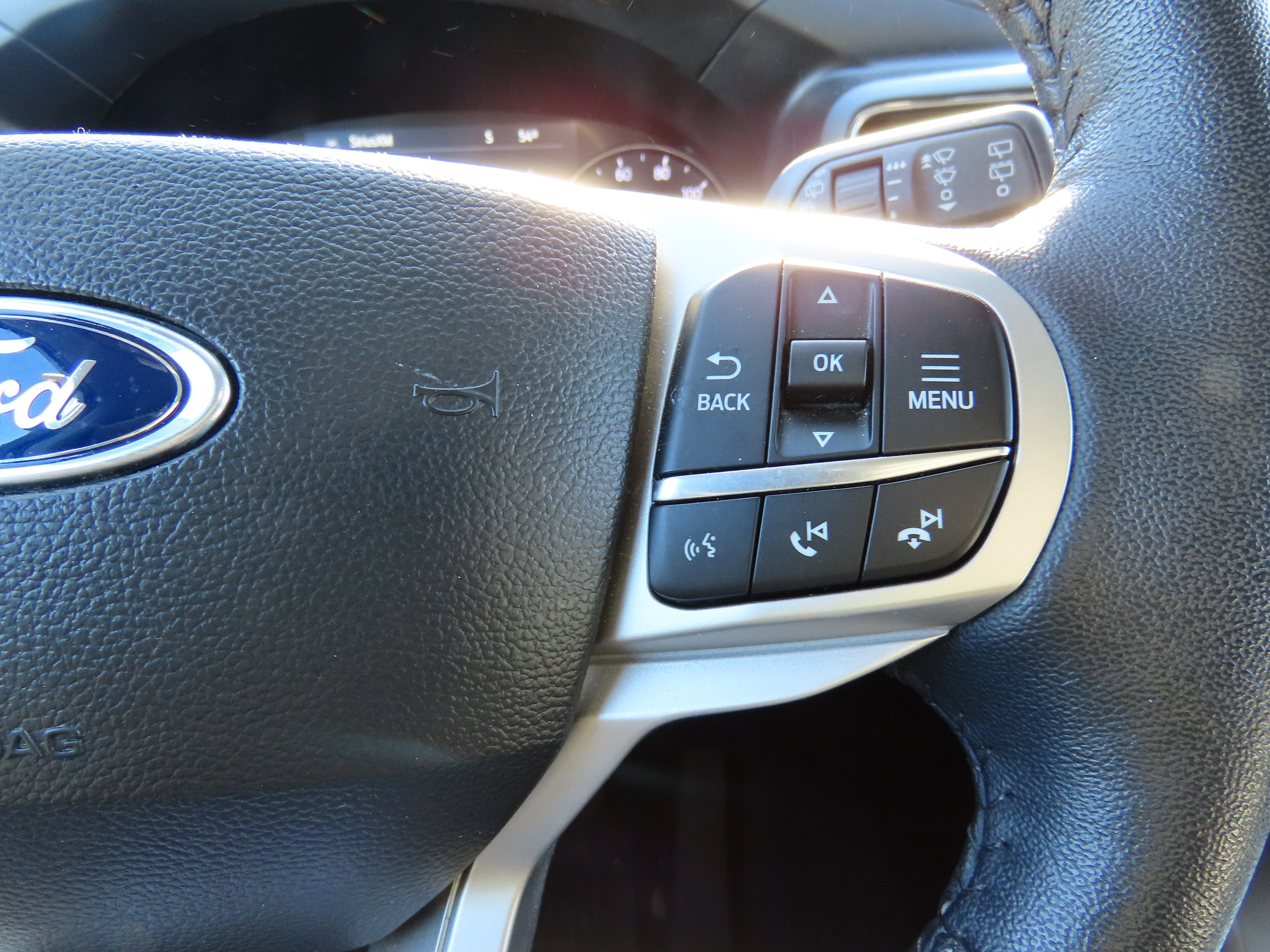 Used 2023 Ford Explorer XLT w/ Equipment Group 202A image 33