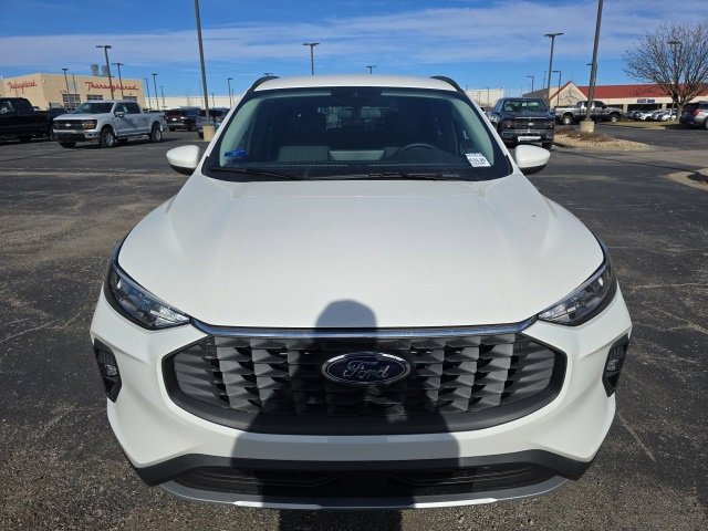 New 2026 Ford Escape SE w/ Class II Trailer Tow Package image 8