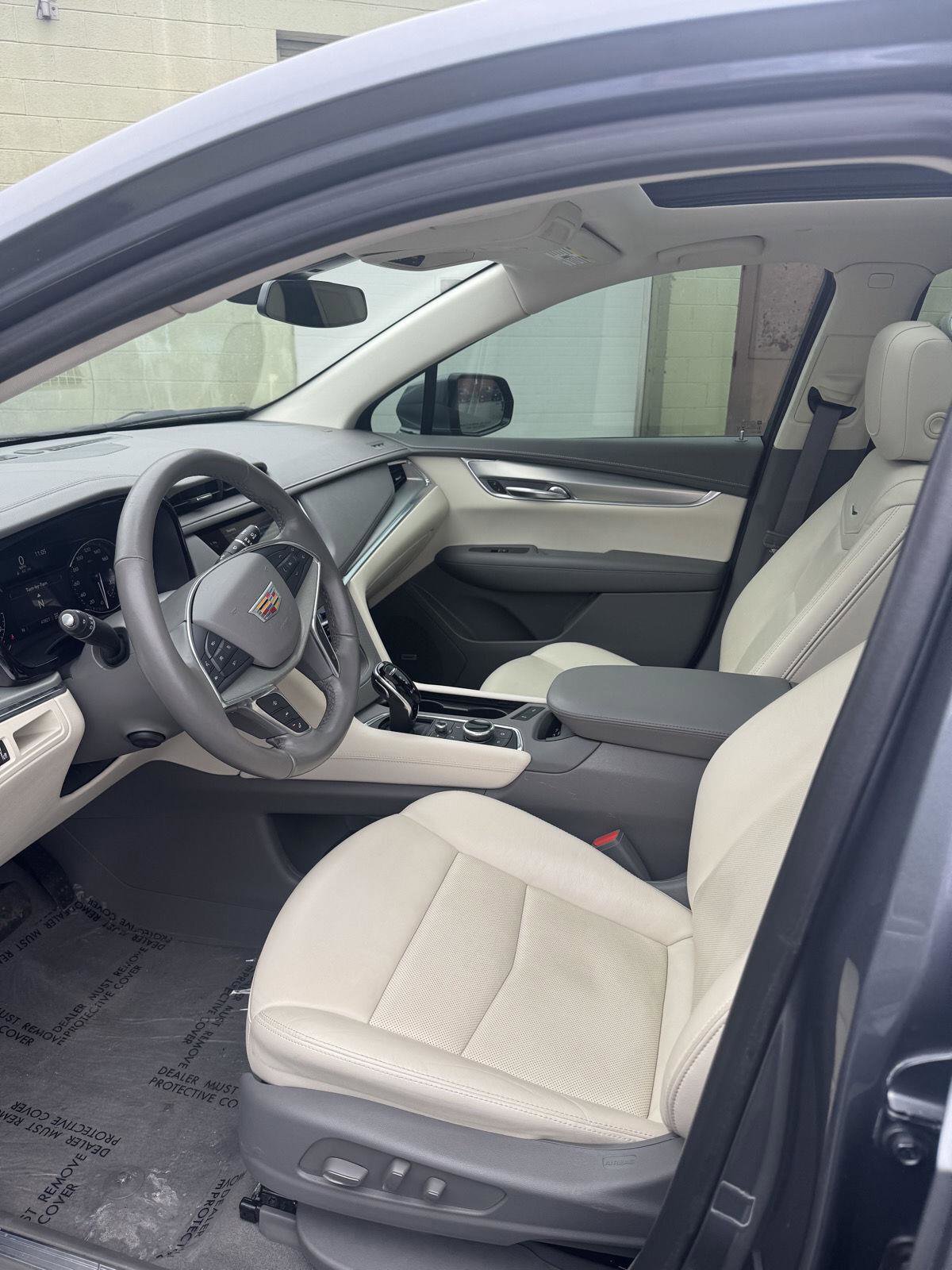 Used 2022 Cadillac XT5 Premium Luxury AWD/4WD image 10