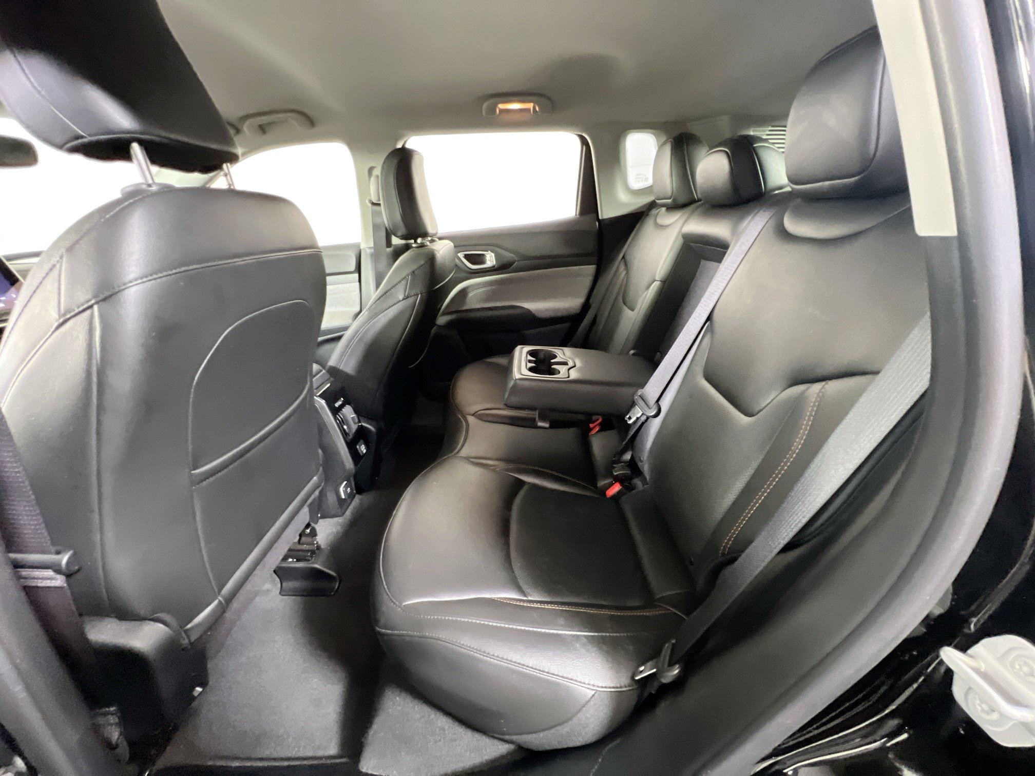 Used 2022 Jeep Compass Latitude AWD/4WD image 22